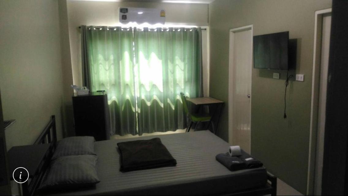 Hotel Kim Casa à Nakhon Sawan Extérieur photo